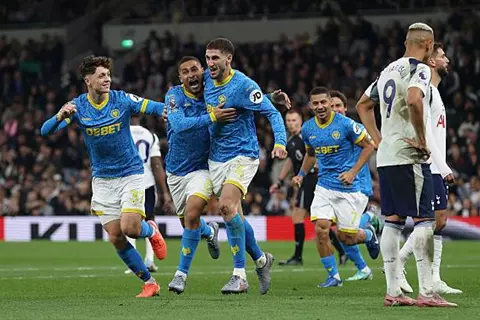 في الـ+90.. توتنهام ينجو من فخ الهزيمة أمام وولفرهامبتون